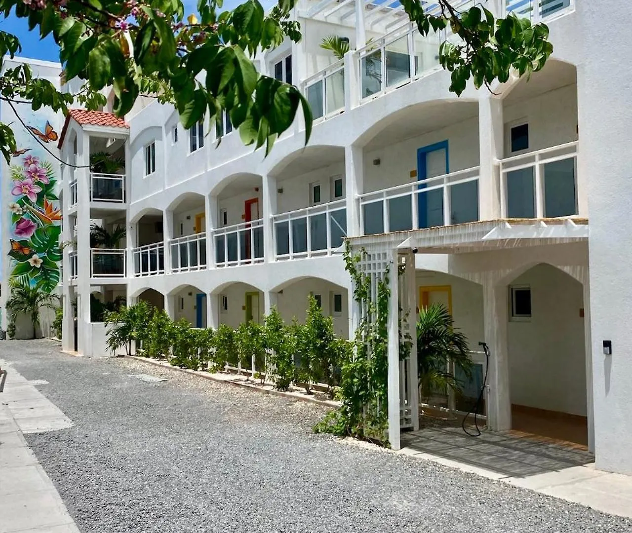 Maho Beach House - Luxe 1 Bedroom - Ocean Hideaway